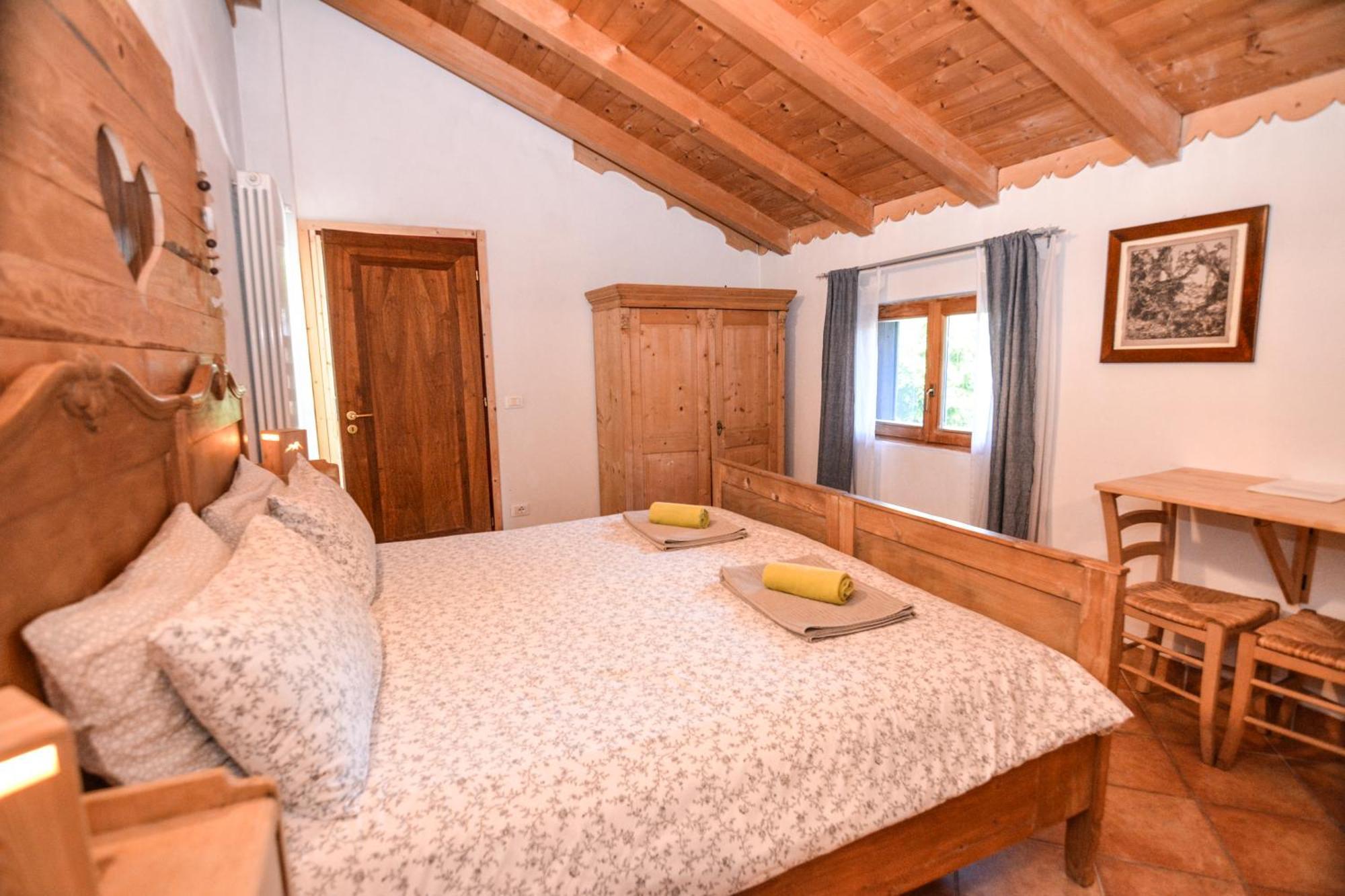 Agritur Airone Bed&Camping Levico Terme Ruang foto